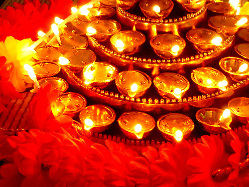 दिवाली के मौके पर प्यार भरे मेसेजिस | Diwali Greetings Messages in Hindi